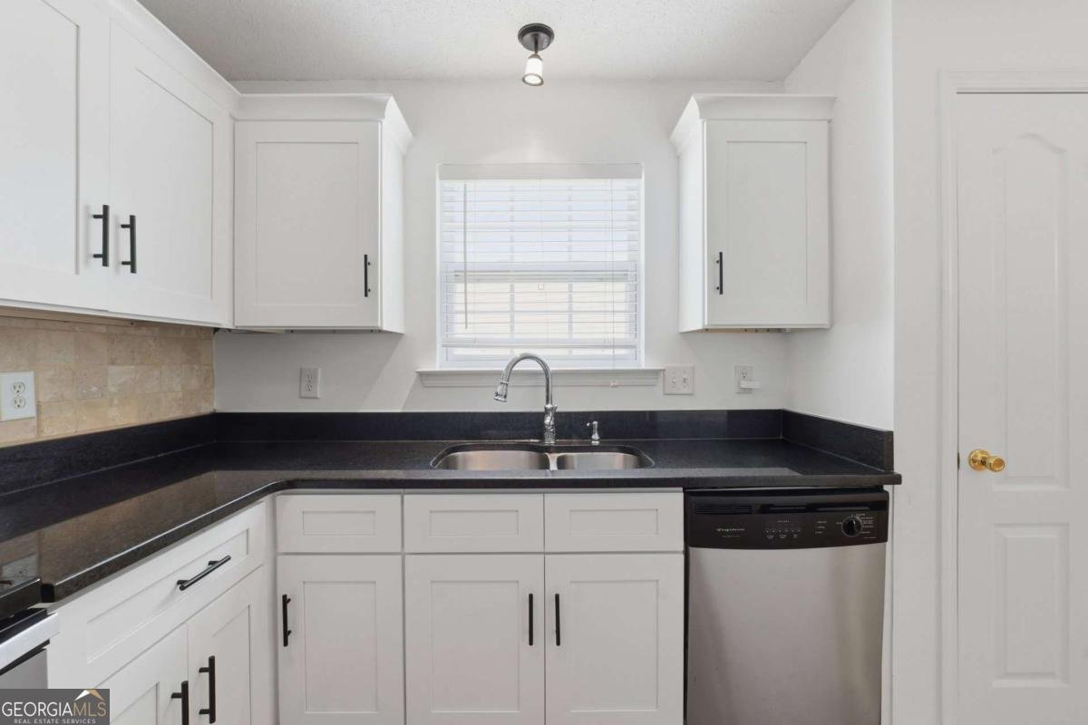 252 Darbys Crossing Court Hiram - Photo 8
