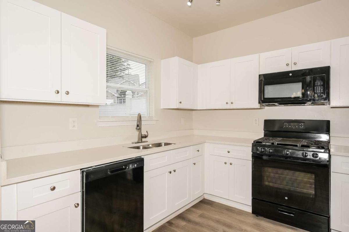 4830 Tangerine Circle Oakwood - Photo 7