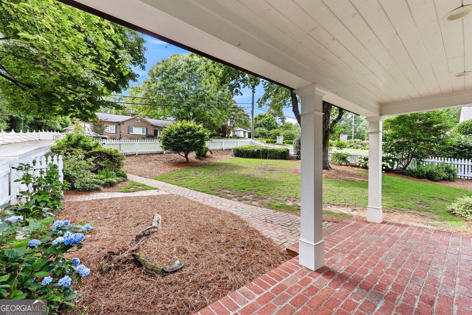 798 Cherokee Road Gainesville - Photo 6