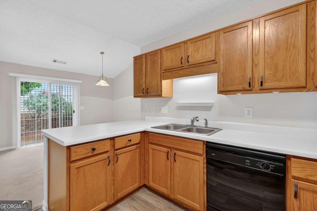 1158 Britley Park Lane Woodstock - Photo 6