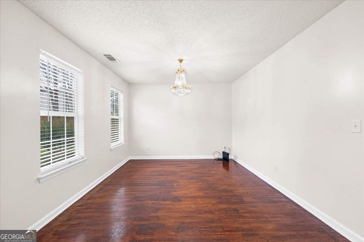 6940 Pompas Court Douglasville - Photo 8
