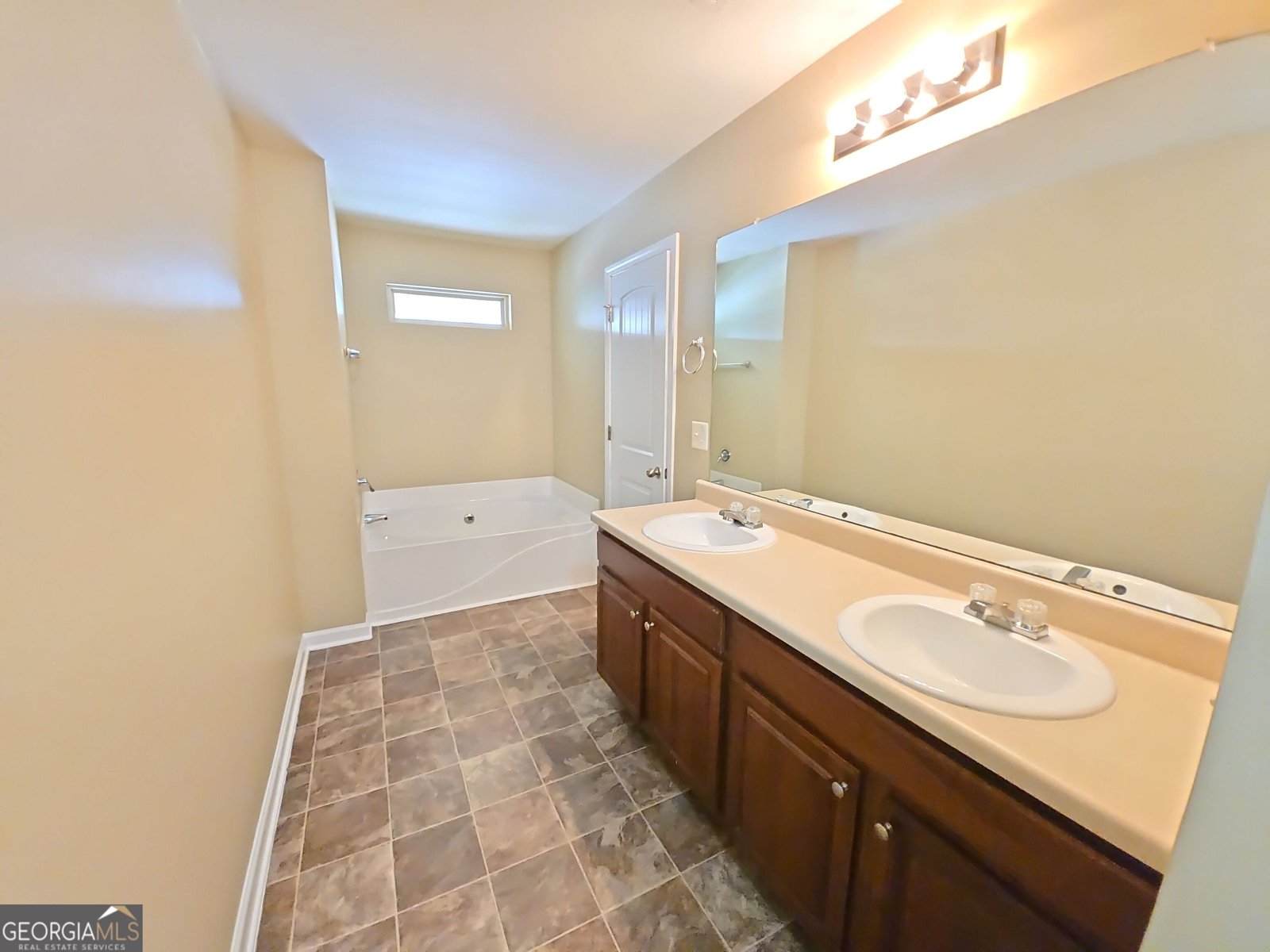 1098 McConaughy Court McDonough - Photo 12