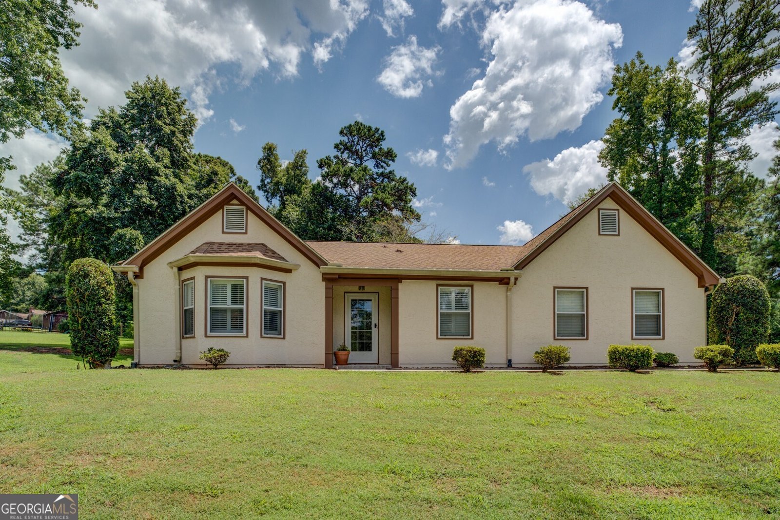 4938 Lake Forest Drive Conyers - main photo