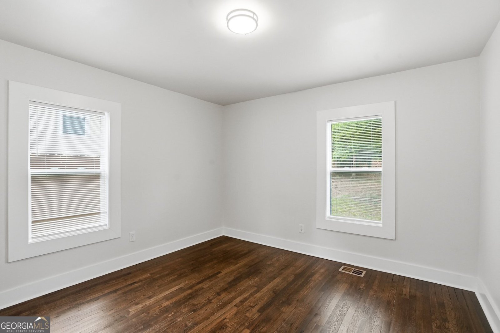 2719 Blount St East Point - Photo 9