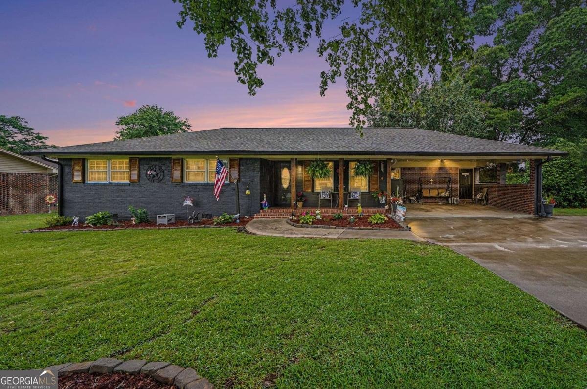 110 Woodmont Drive Griffin - main photo