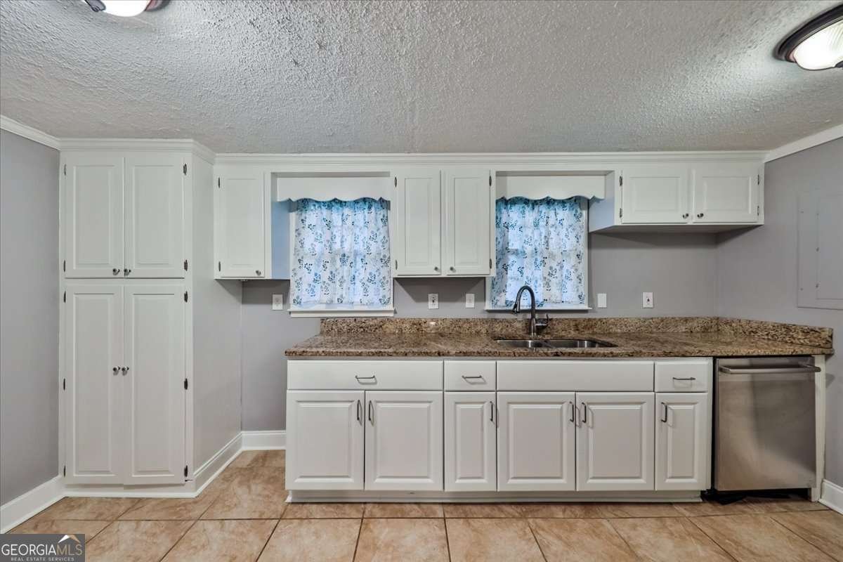 6320 Temple Street Lithia Springs - Photo 8