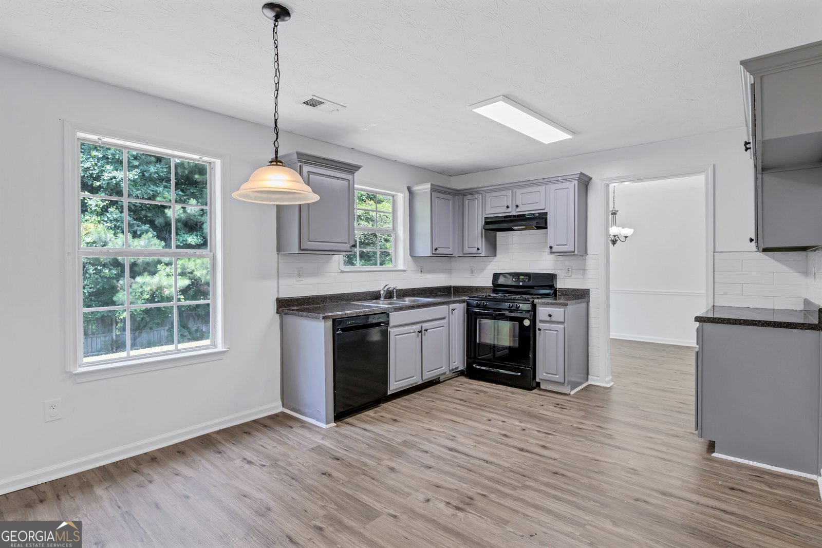 544 Harvick Circle Stockbridge - Photo 10