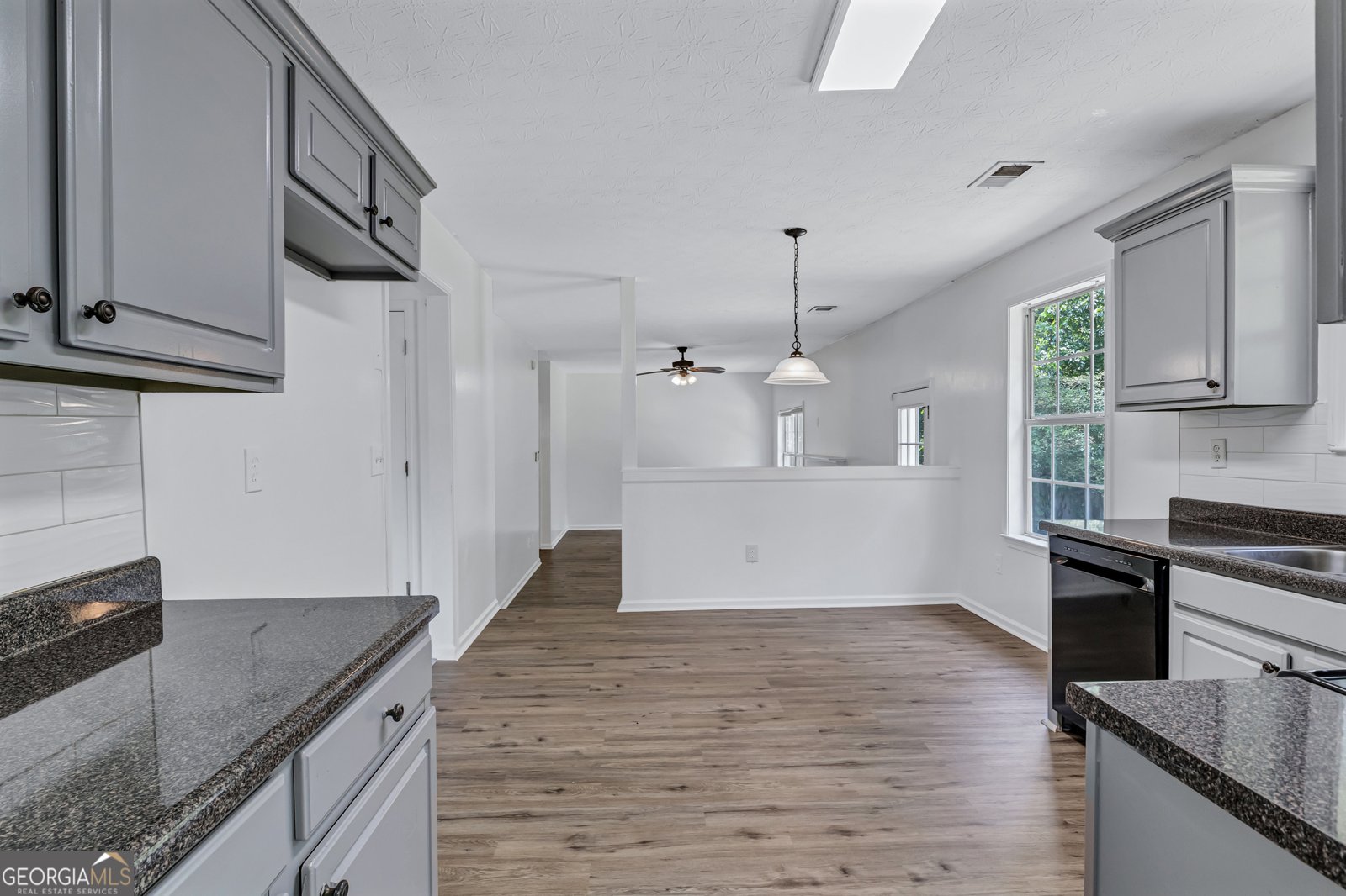 544 Harvick Circle Stockbridge - Photo 11