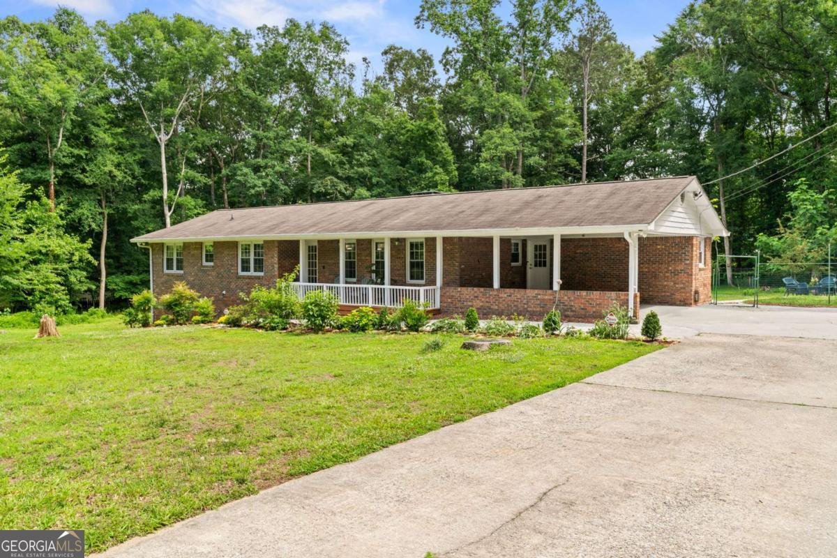 3593 Patricia Road Powder Springs - main photo
