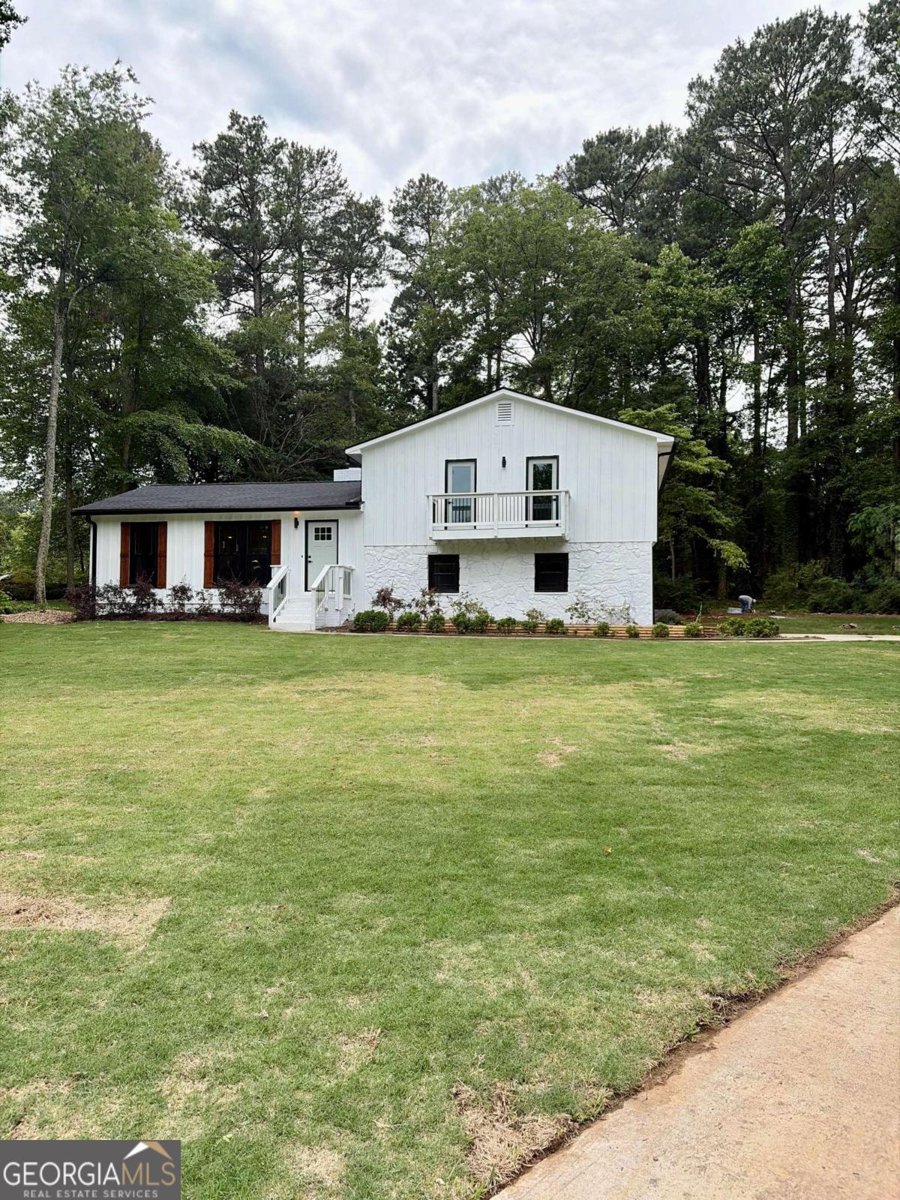 3515 Creek Court Marietta - main photo