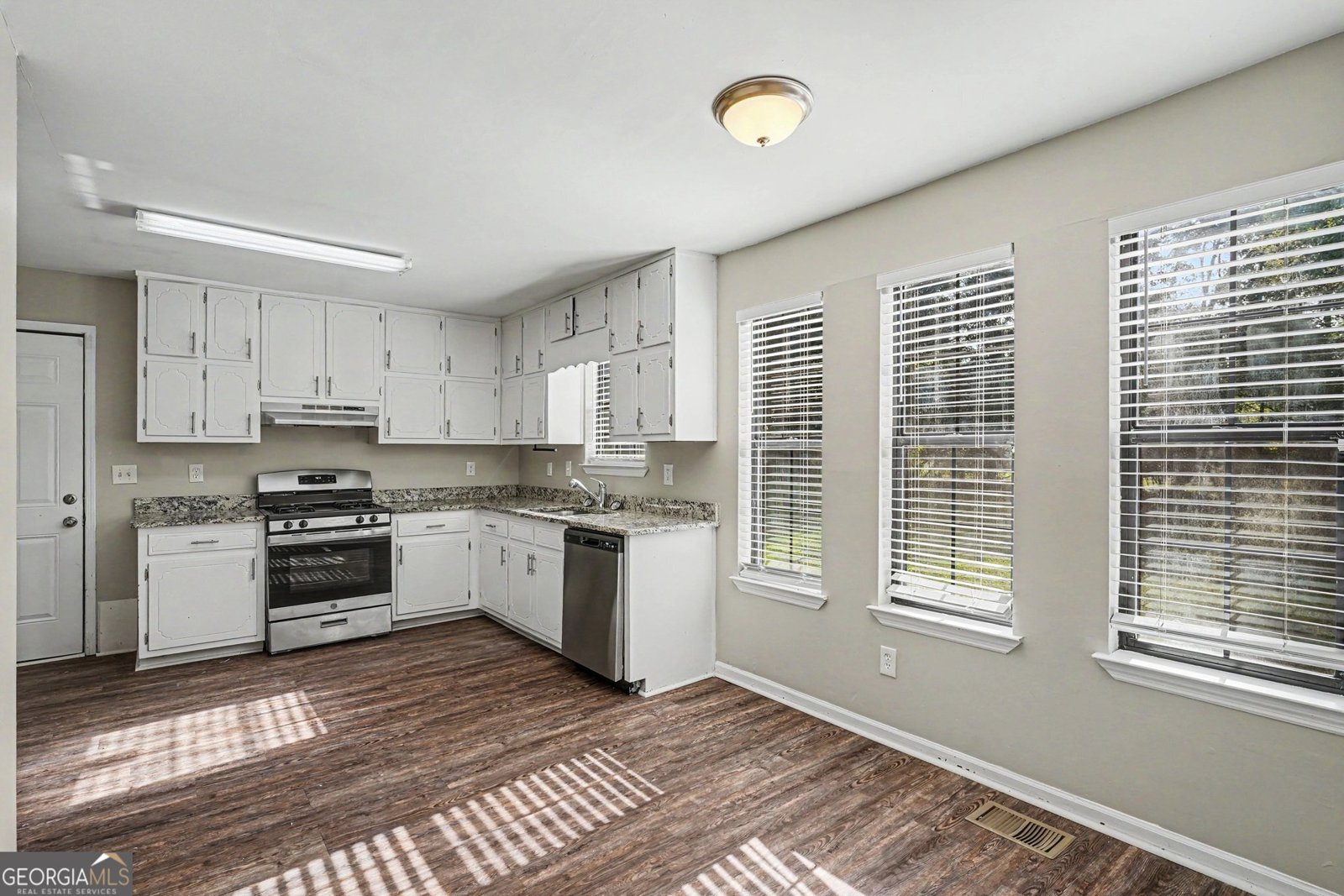 1304 Oakwood Road Jonesboro - Photo 15