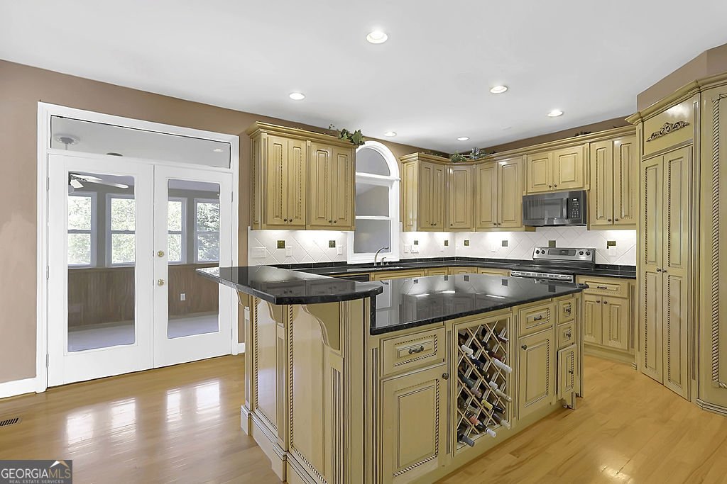 1340 Eryn Circle Suwanee - Photo 19