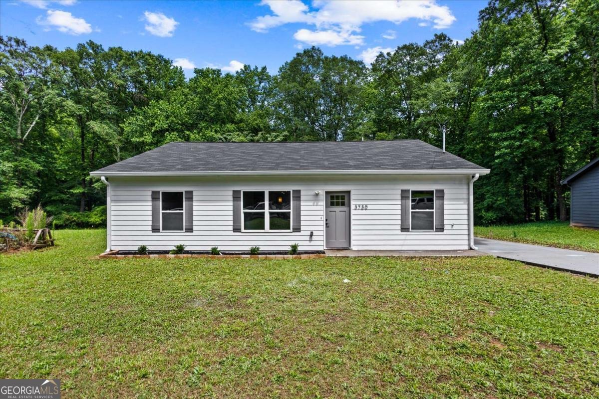 3730 Clearwater Dr Atlanta - main photo
