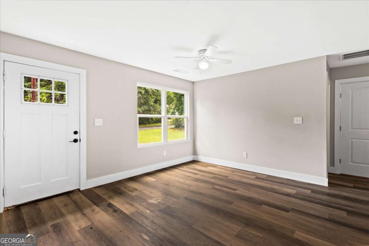 3730 Clearwater Dr Atlanta - Photo 9