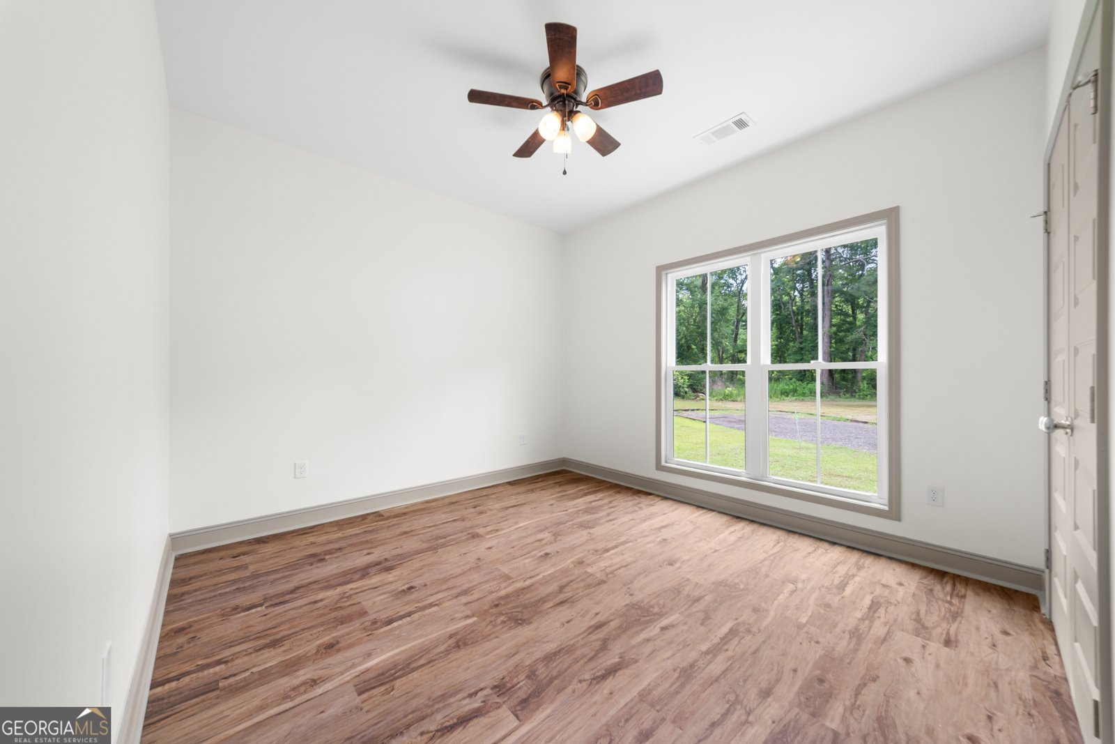 126 Woods Avenue Portal - Photo 15