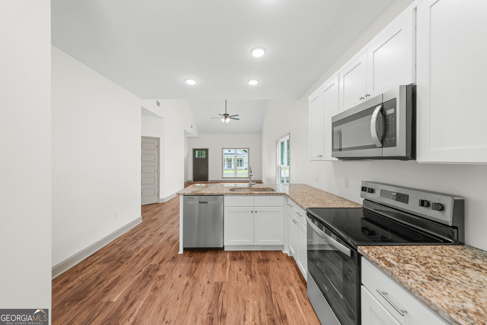 126 Woods Avenue Portal - Photo 8