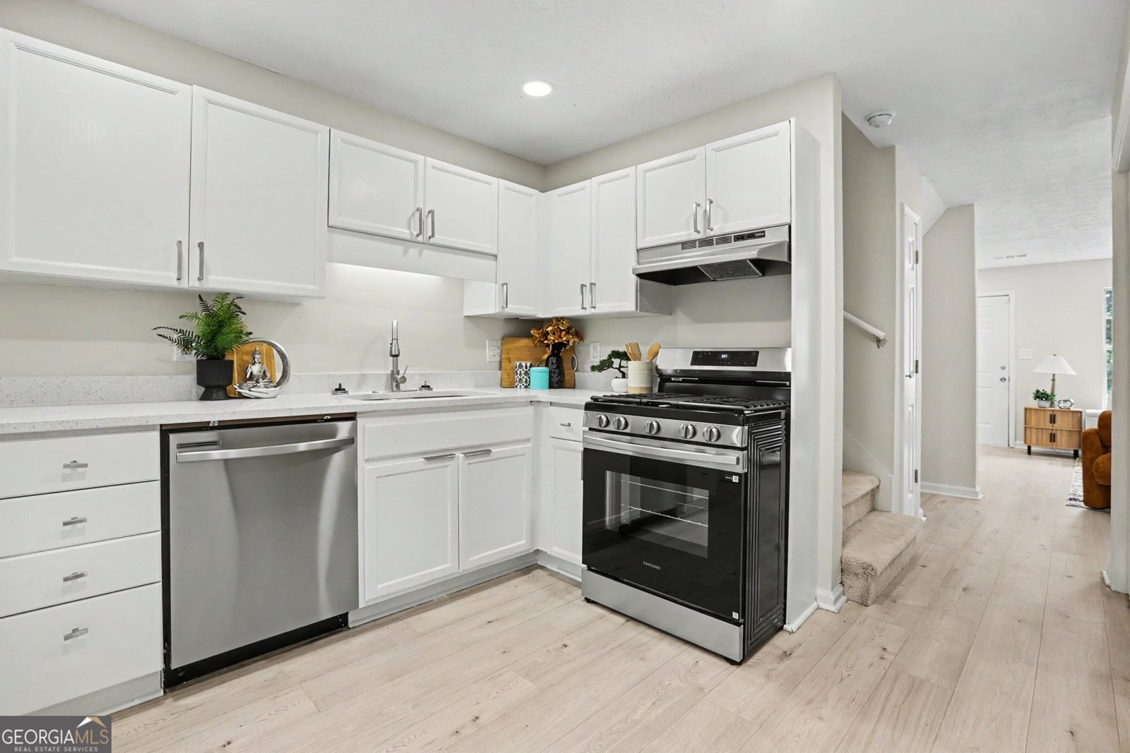 6374 Wedgeview Drive Tucker - Photo 8