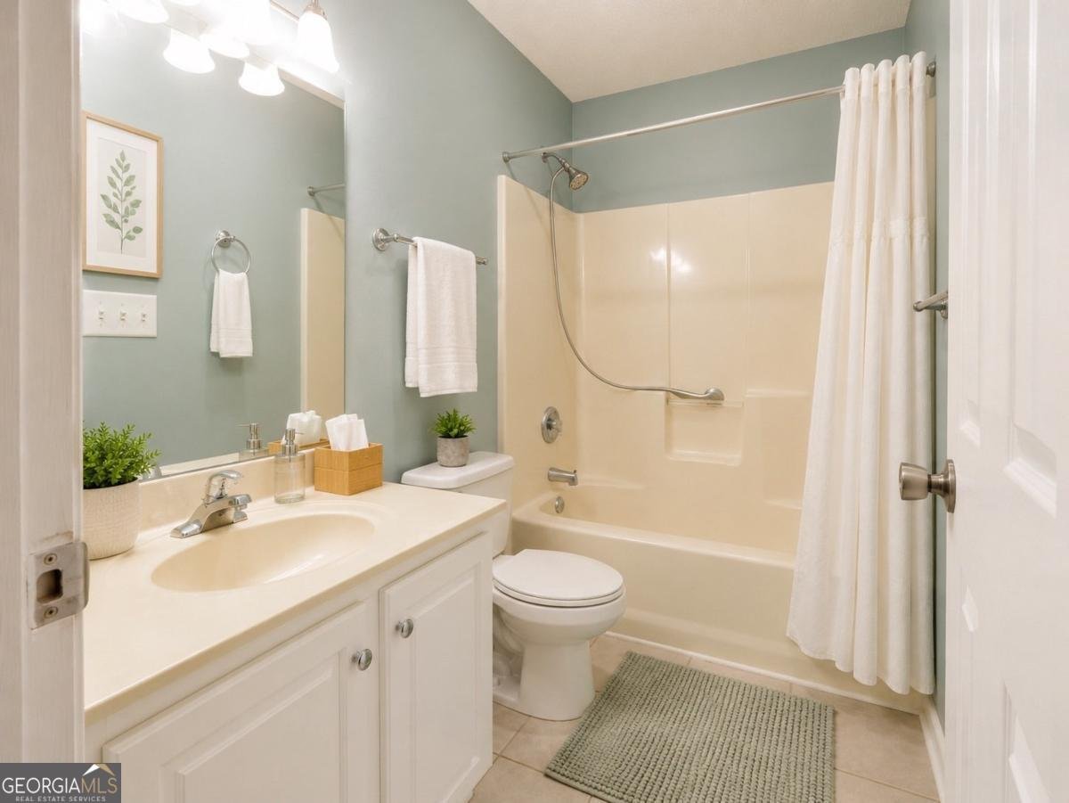 225 Autumn Woods Drive Warner Robins - Photo 11
