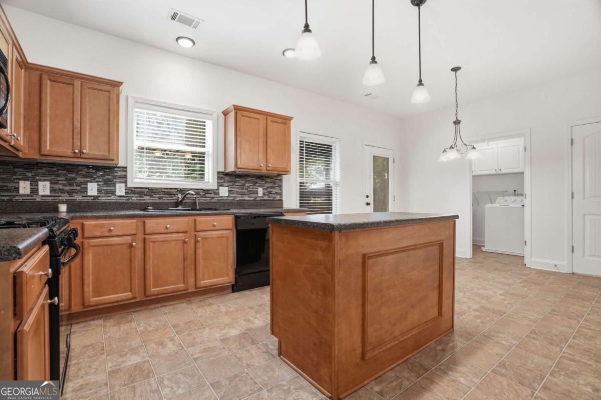 4122 Creekrun Circle Buford - Photo 11