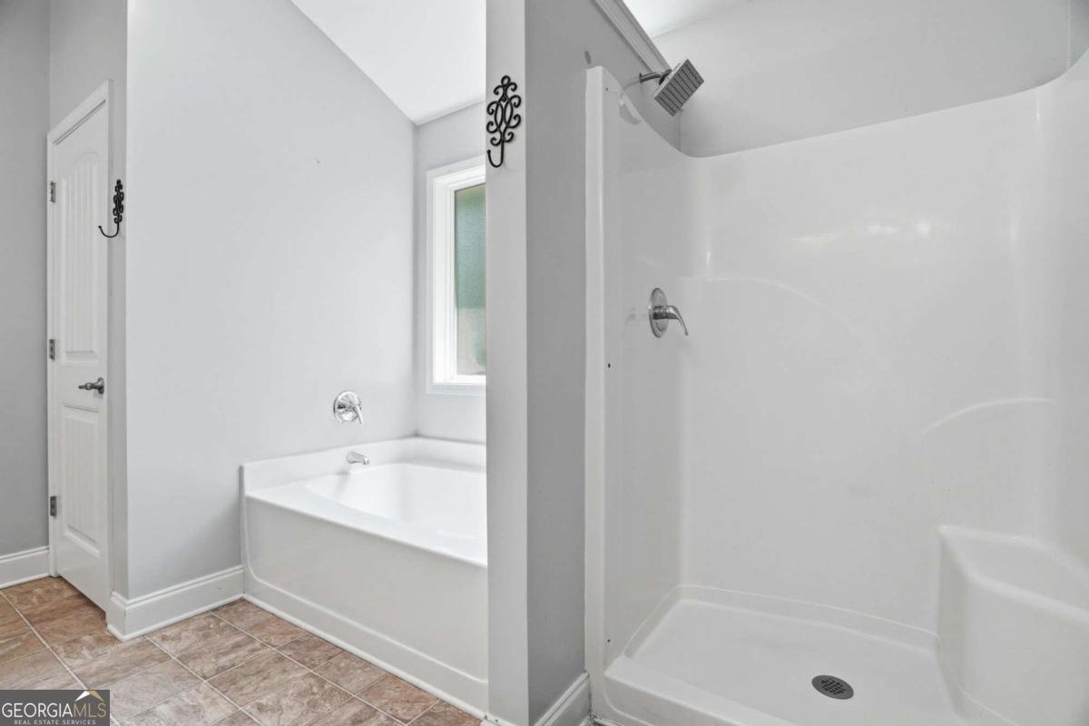 4122 Creekrun Circle Buford - Photo 29