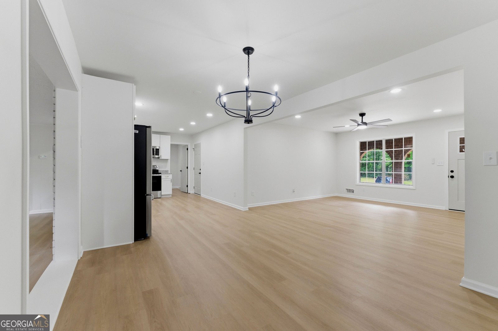 5824 Oakleaf Way Stone Mountain - Photo 7