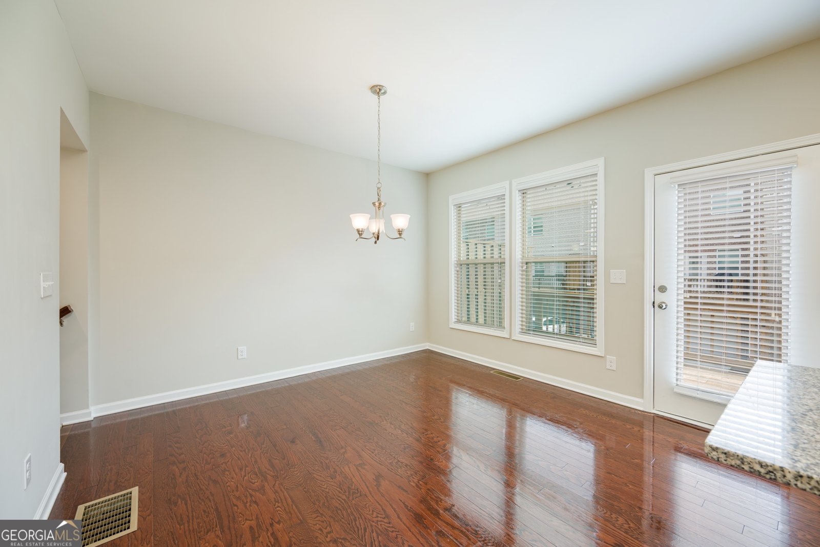 620 Sunset Park Drive Suwanee - Photo 12