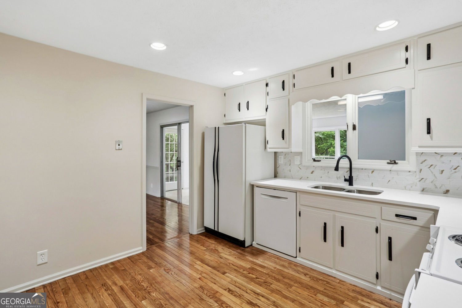 5460 Chanterella Court Lilburn - Photo 12