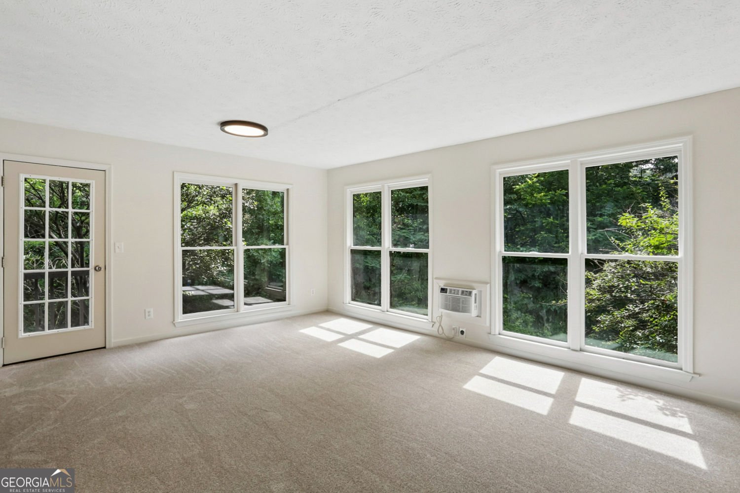 5460 Chanterella Court Lilburn - Photo 8