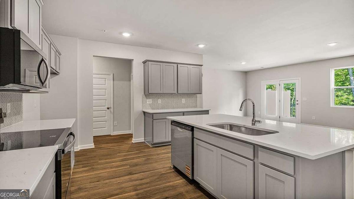 220 Sound Circle Stockbridge - Photo 11