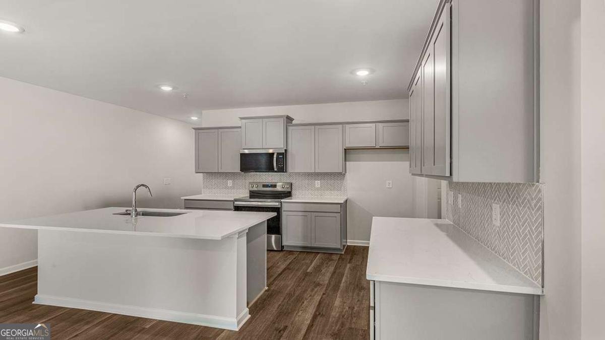 220 Sound Circle Stockbridge - Photo 9