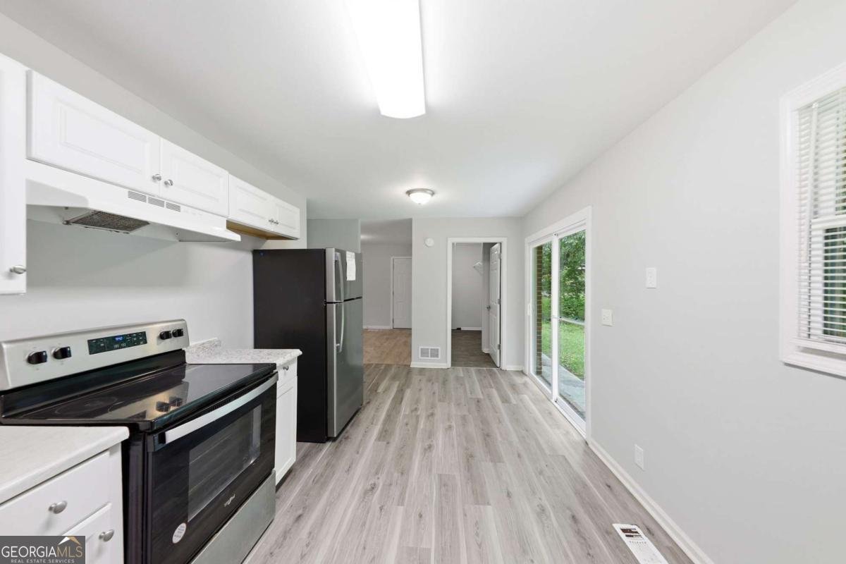 2463 Montezuma Circle Ellenwood - Photo 10