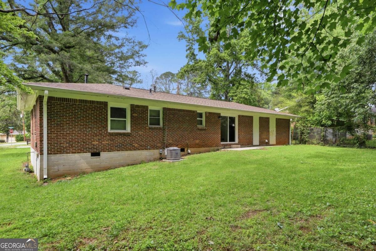 2463 Montezuma Circle Ellenwood - Photo 23