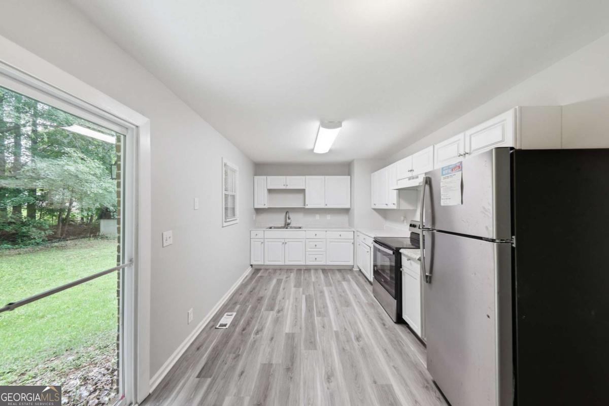 2463 Montezuma Circle Ellenwood - Photo 7