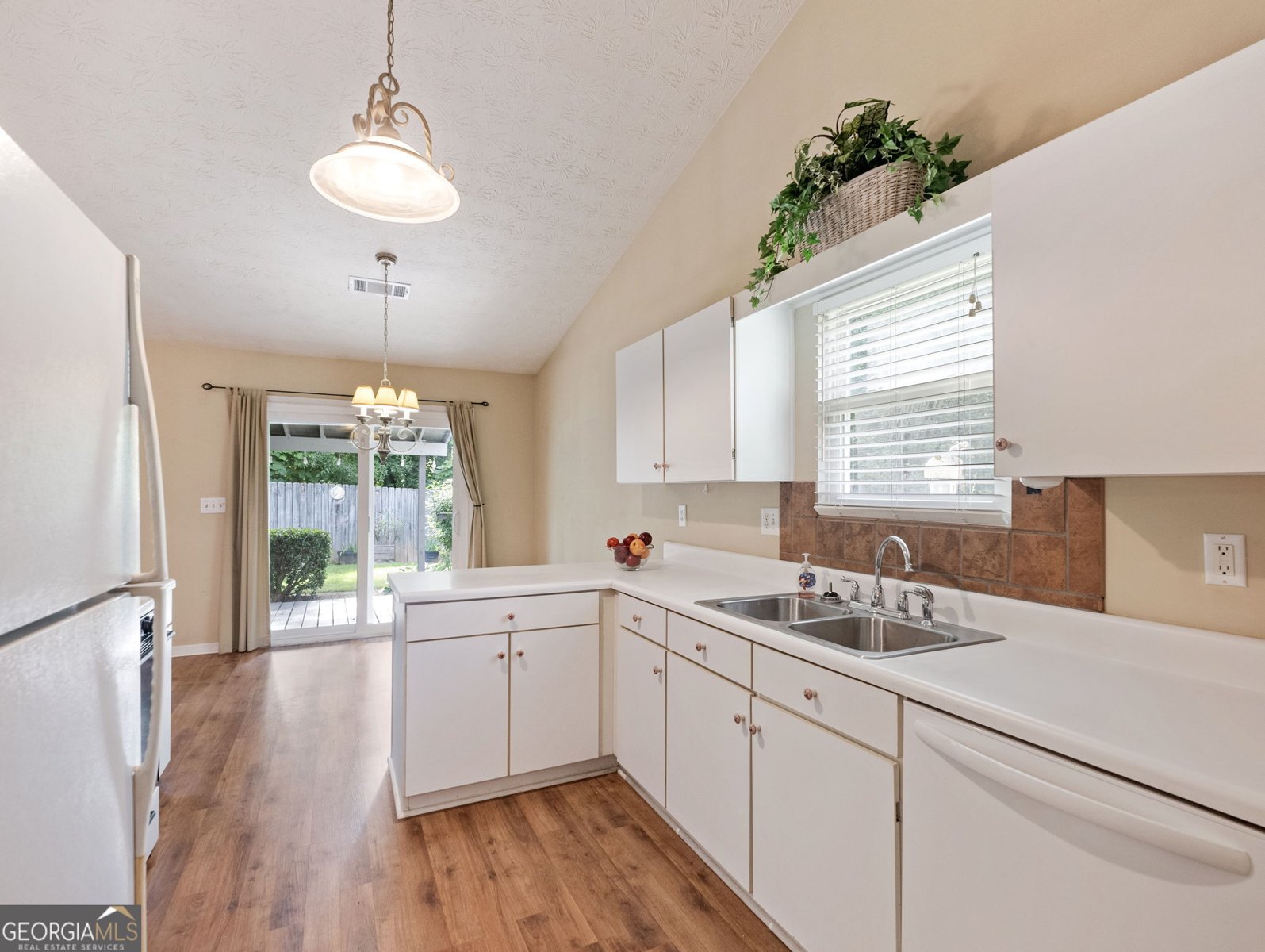 7019 Valley Forge Drive Flowery Branch - Photo 5