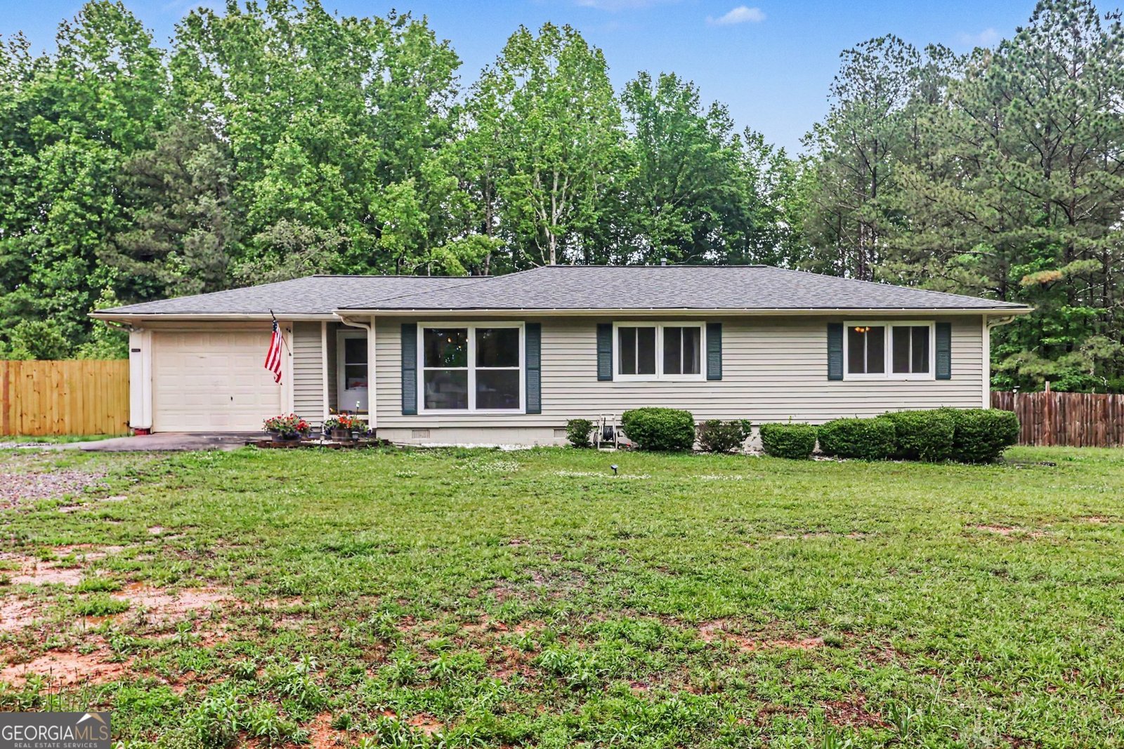 209 River Valley Drive Dawsonville - main photo