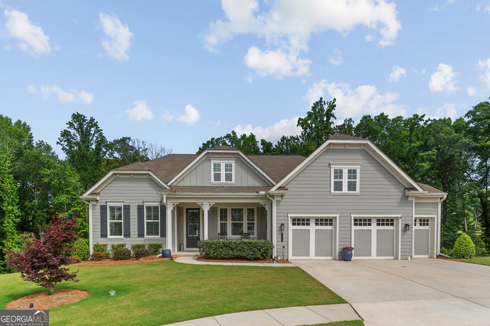 386 Kentucky Court Hoschton - main photo