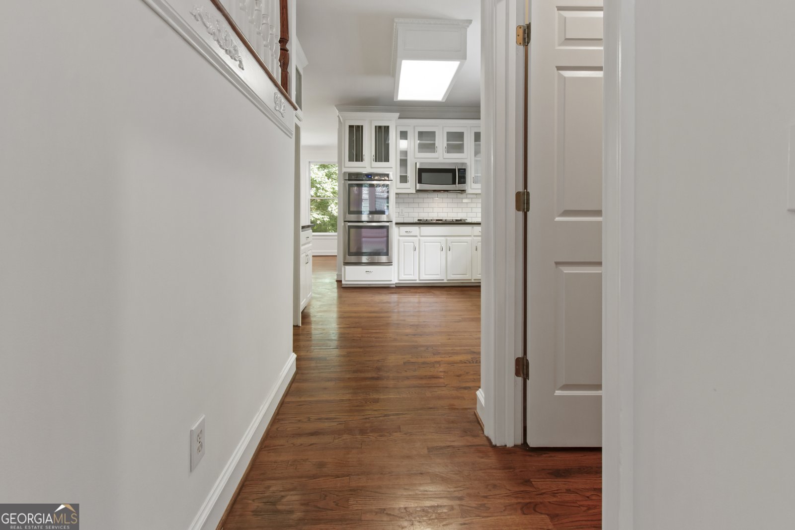 1593 Walkway Court Lilburn - Photo 11