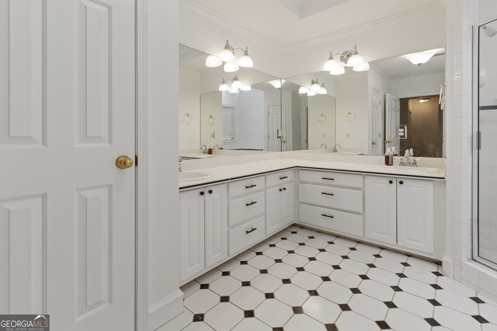 1593 Walkway Court Lilburn - Photo 39