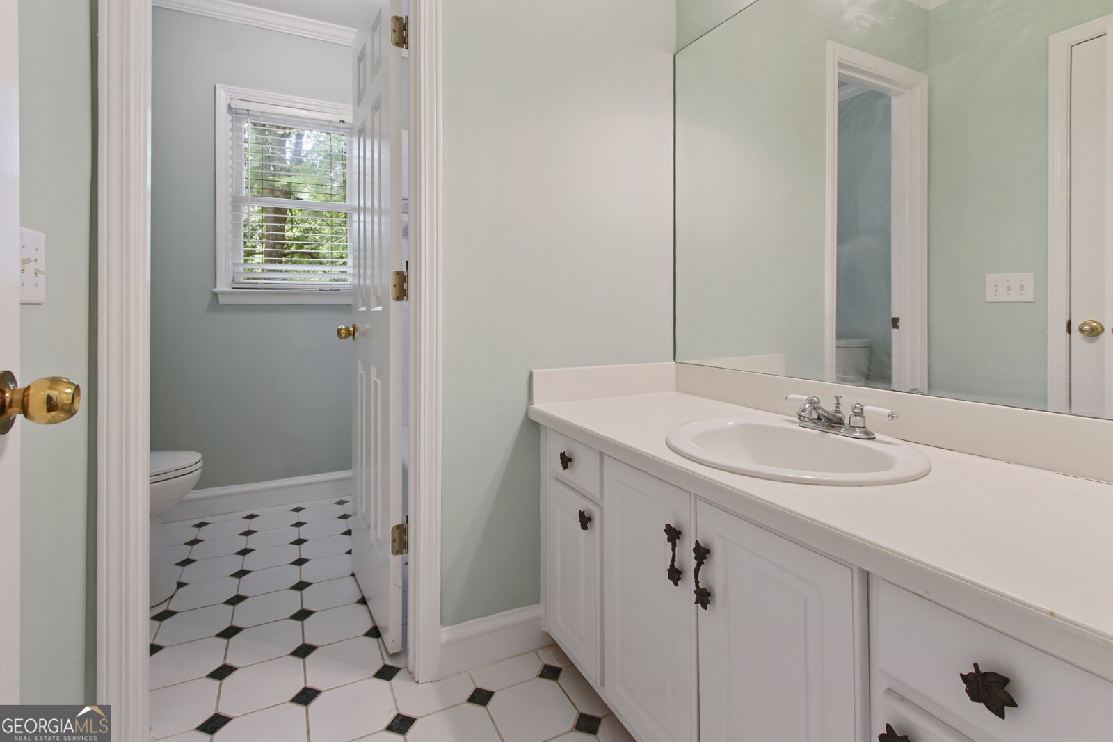 1593 Walkway Court Lilburn - Photo 47
