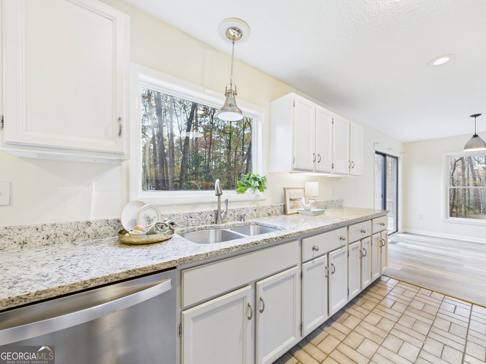 202 Hilltop Circle Macon - Photo 15