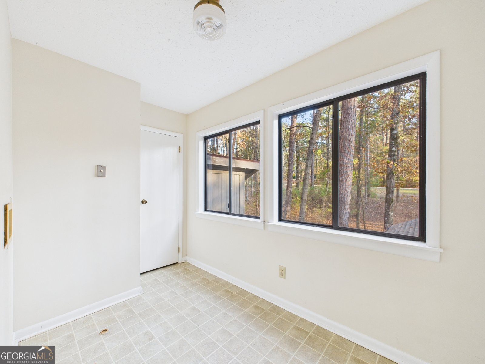 202 Hilltop Circle Macon - Photo 28