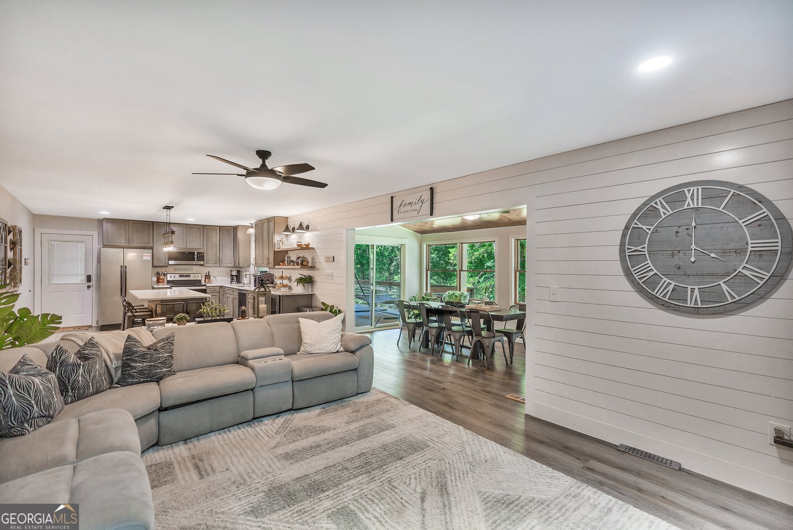 107 J Moore Avenue Townville - Photo 14