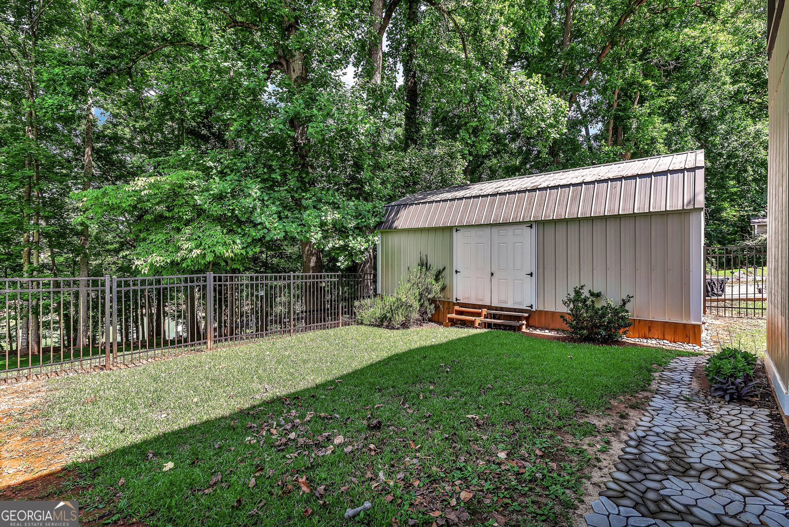 107 J Moore Avenue Townville - Photo 31