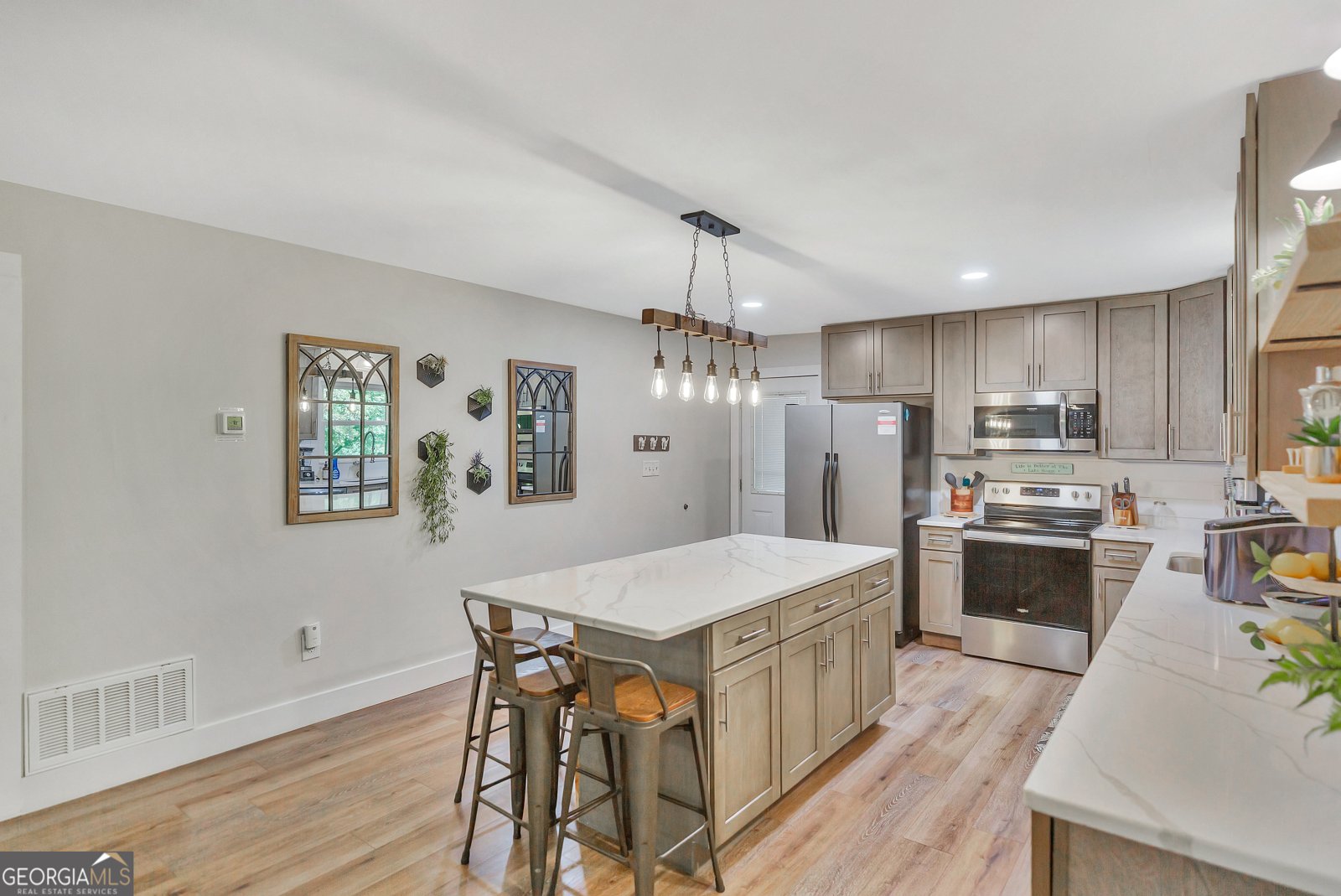107 J Moore Avenue Townville - Photo 7