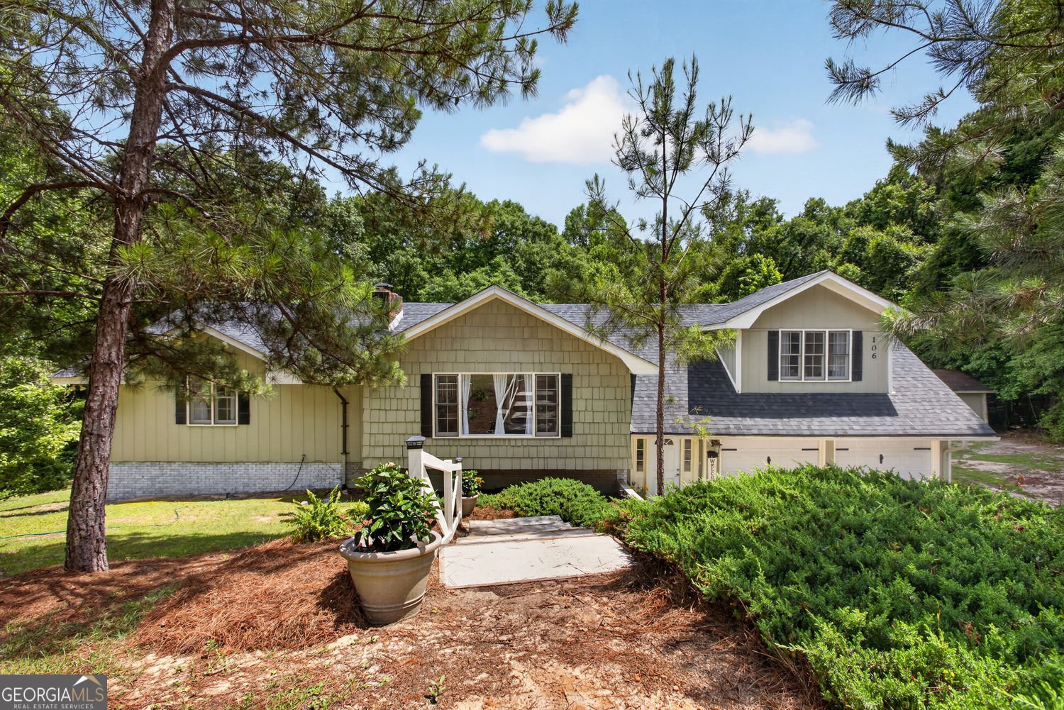 106 Pickett Court Warner Robins - main photo