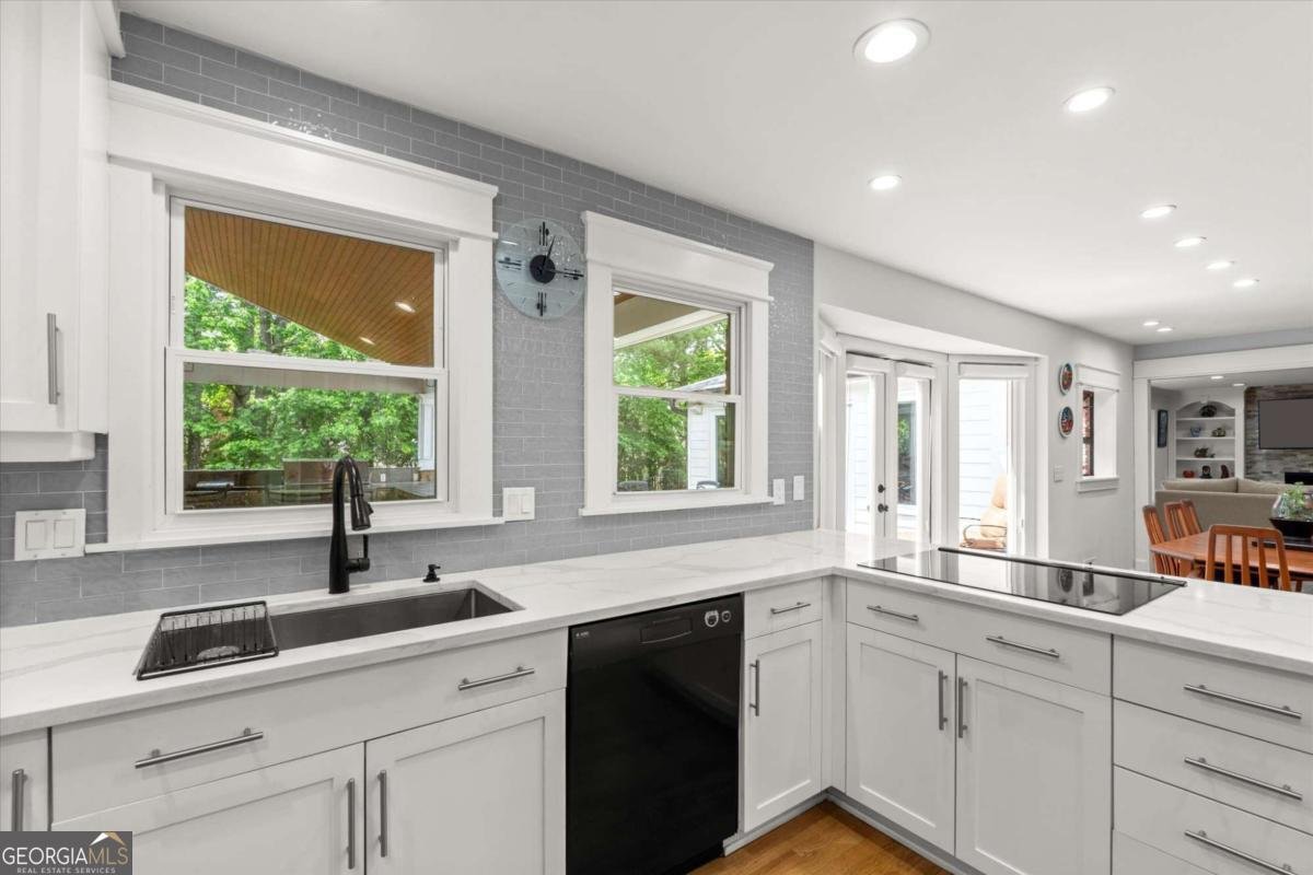 5380 Redfield Drive Dunwoody - Photo 11