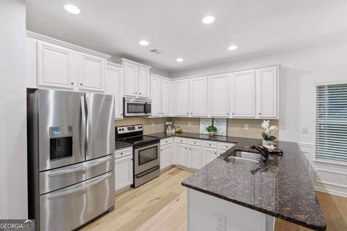2999 Woodward Down Trail Buford - Photo 12