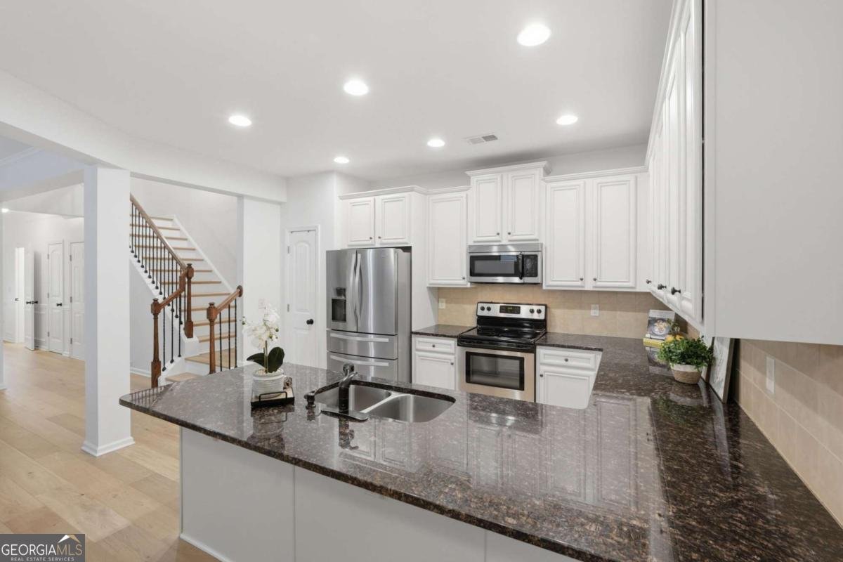 2999 Woodward Down Trail Buford - Photo 14
