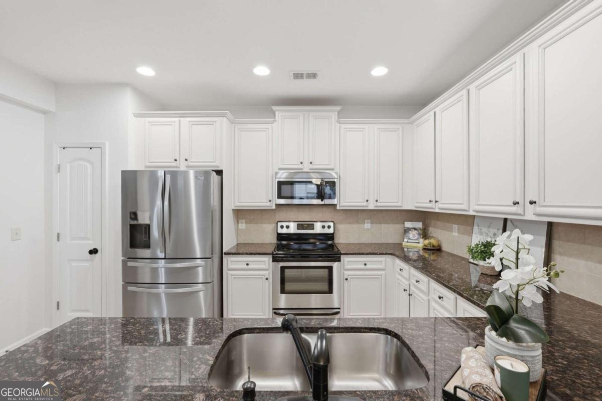 2999 Woodward Down Trail Buford - Photo 16