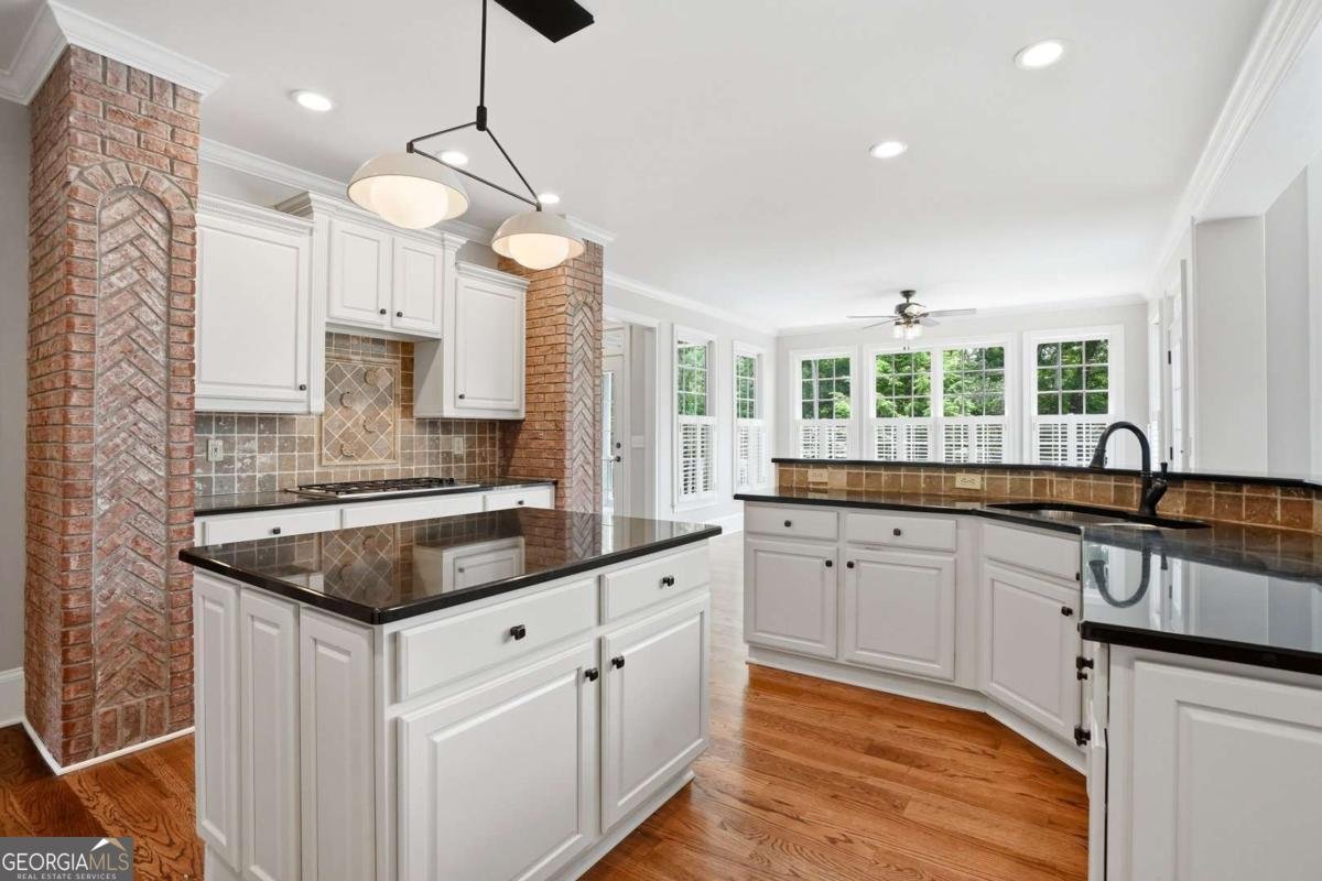 315 Lake Bend Court Milton - Photo 14